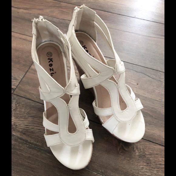 Shoes - Kozi white heels size 10